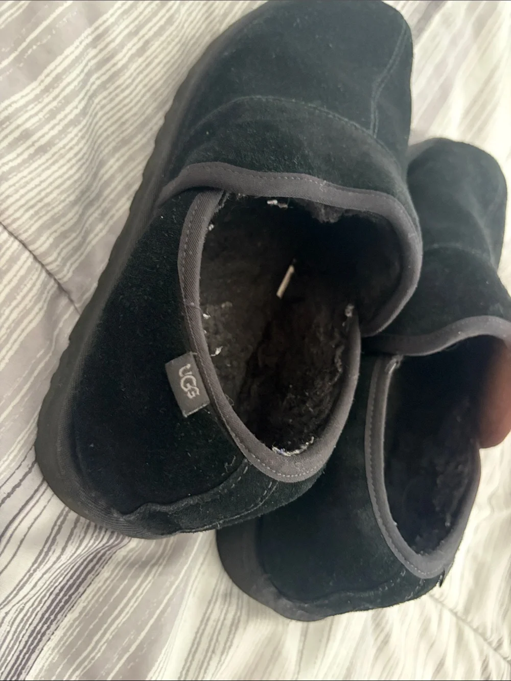 UGG Men’s Black Suede Leisure Slip-On Slippers Size 13